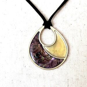 Lia Sophia Gold Tone Enamel Teardrop Shaped Pendant Black Cord 16" To 19” NWOT